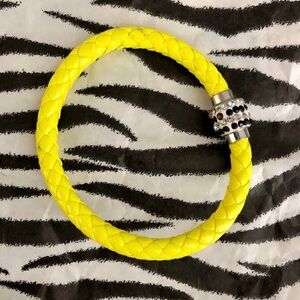 Magnetic Leather-Like Bracelet with Rhinestones | Yellow